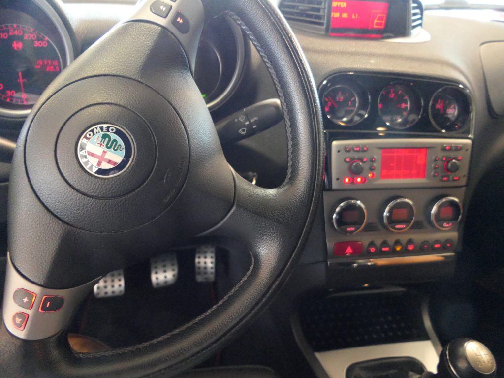 ALFA ROMEO 156 3.2i V6 24V cat GTA 250CV